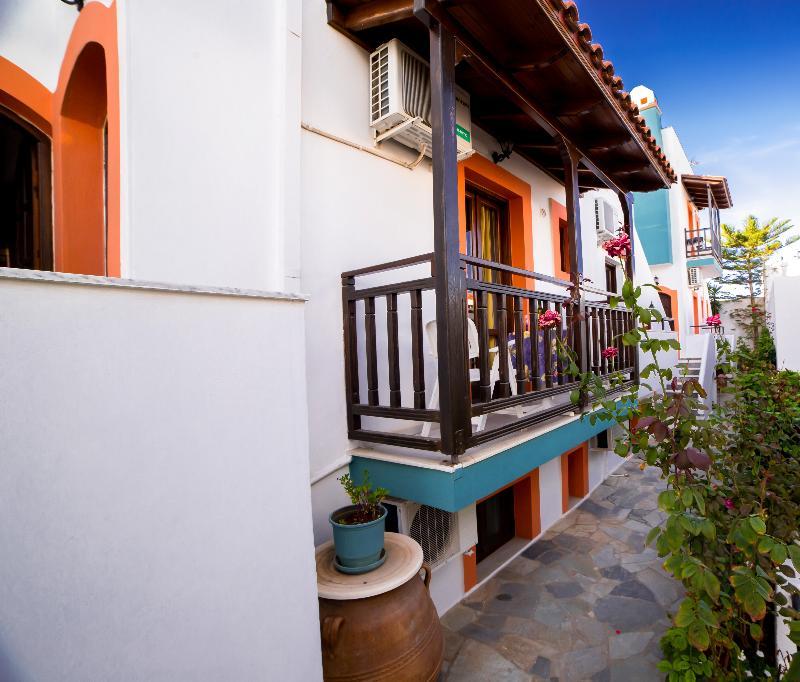 Creta Mar-Gio Aparthotel Malia  Bagian luar foto
